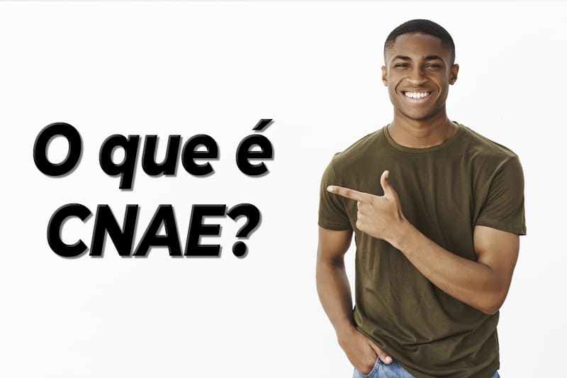 O que é CNAE - foto de jovem empresário sorrindo ao fazer a abertura de empresa