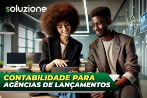 Contabilidade para agências de lançamentos - Imagem de dois jovens empresários fazendo lançamento digital de infoproduto